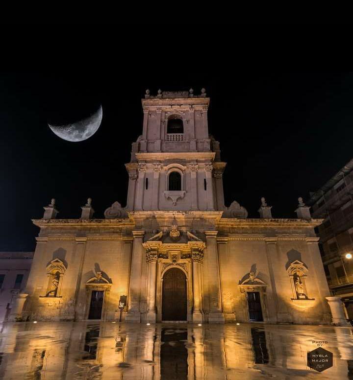 Апартаменты Le Tre Rose Di Mary Авола Экстерьер фото
